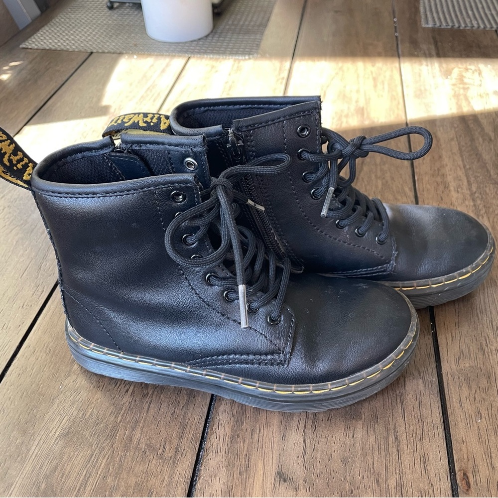 Dr. Martens Black Leather Shoes, Kids, Size 1, Used, Side Zipper